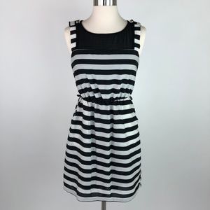 🛍️3/$20 Monteau Blouson Dress Black/White Striped